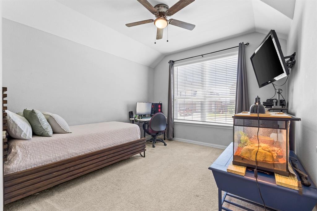 Fort Worth, Texas 76052, United States, 4 Bedrooms Bedrooms, ,3 BathroomsBathrooms,Residential,Pending,136109