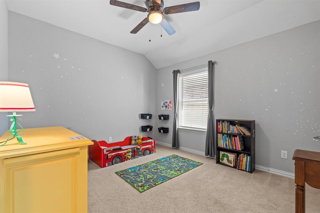 Fort Worth, Texas 76052, United States, 4 Bedrooms Bedrooms, ,3 BathroomsBathrooms,Residential,Pending,136109