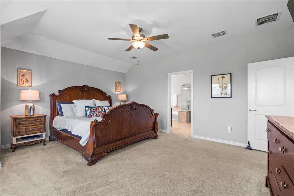 Fort Worth, Texas 76052, United States, 4 Bedrooms Bedrooms, ,3 BathroomsBathrooms,Residential,Pending,136109