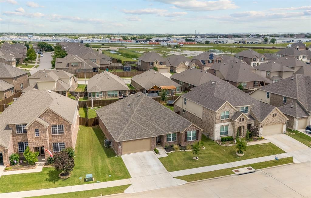 Fort Worth, Texas 76052, United States, 4 Bedrooms Bedrooms, ,3 BathroomsBathrooms,Residential,Pending,136109