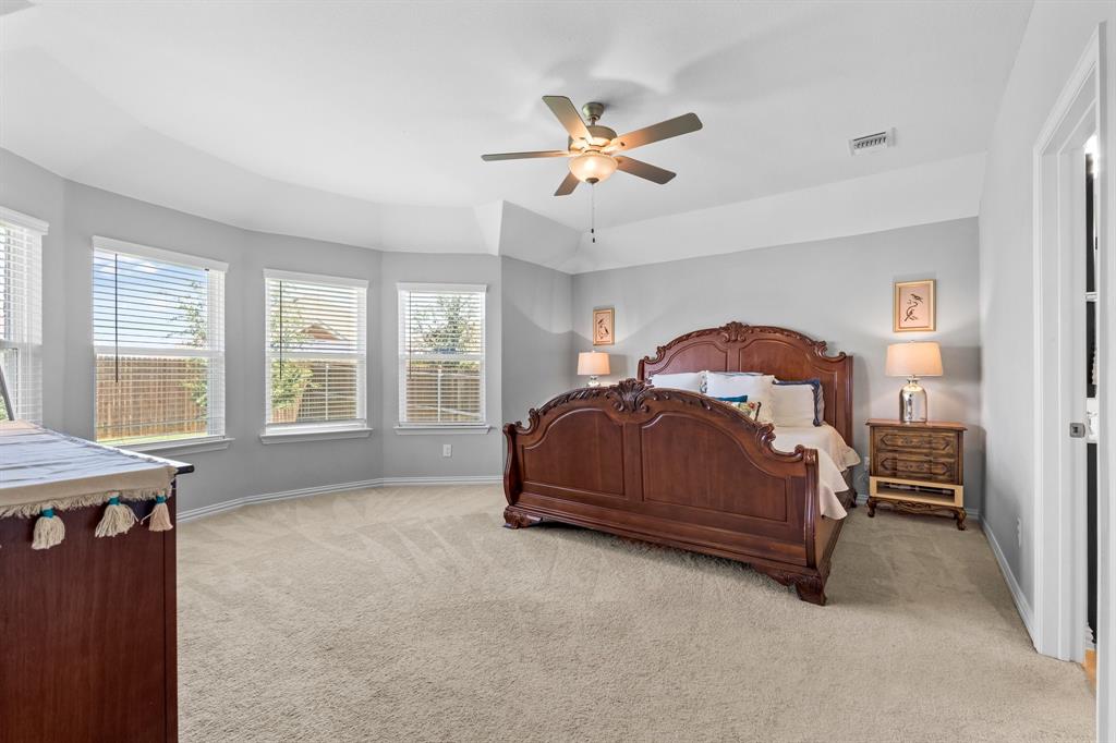 Fort Worth, Texas 76052, United States, 4 Bedrooms Bedrooms, ,3 BathroomsBathrooms,Residential,Pending,136109