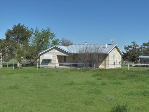 Single Family Residence in Bowie TX 254 Rhodes Lane.jpg