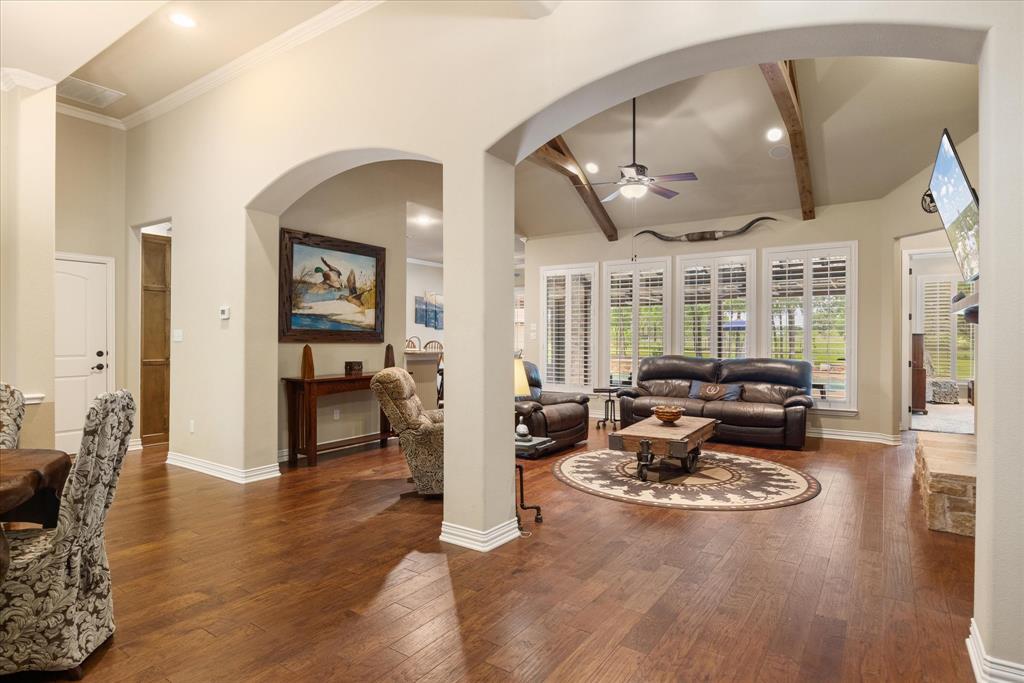 805 Mallard Pointe Drive