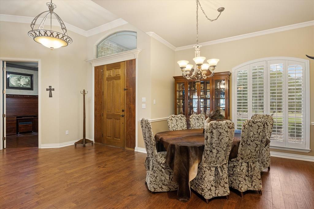 805 Mallard Pointe Drive