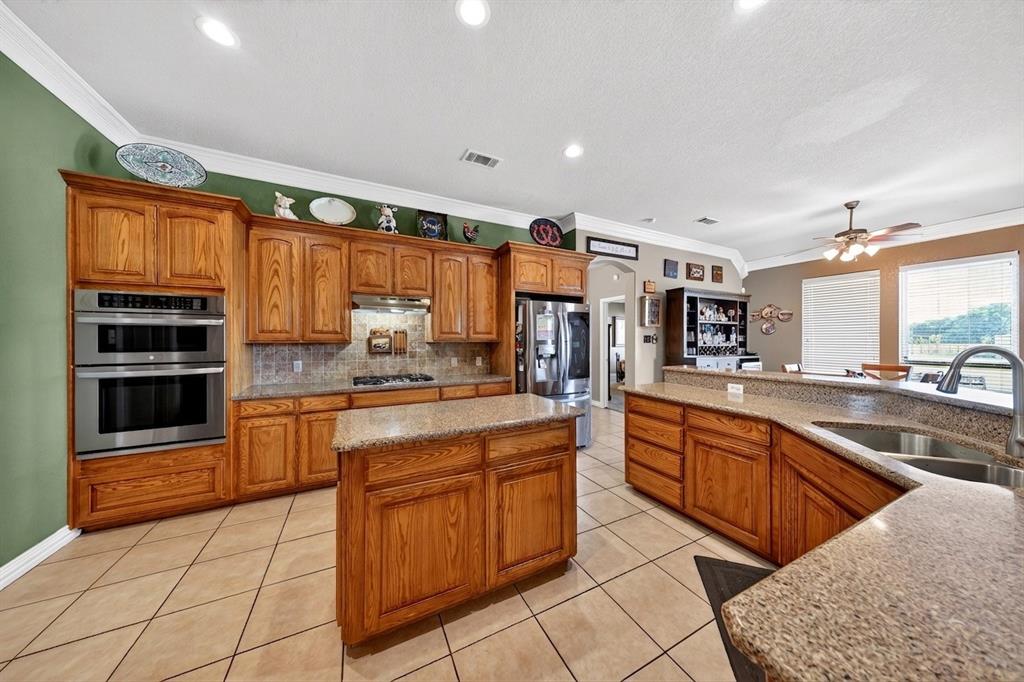 1035 Highland Road