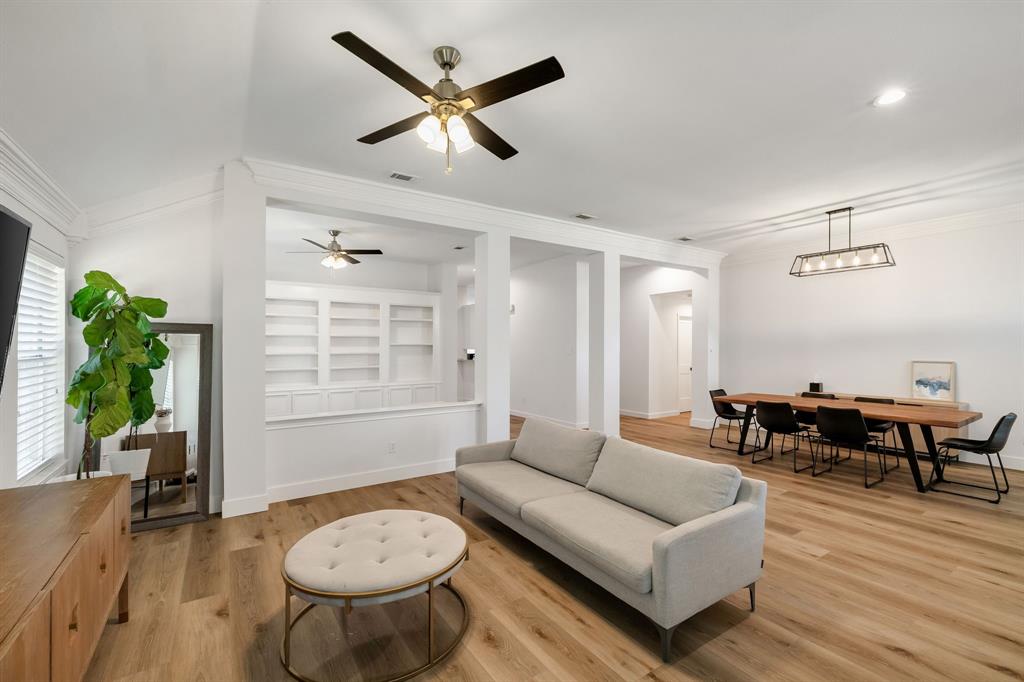 624 Mossycup Oak Drive