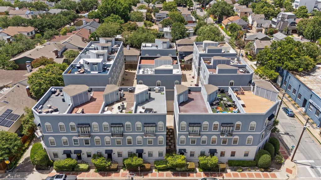 Bryan Square Twnhms - Residential