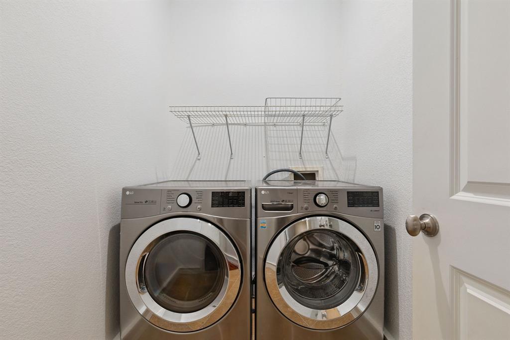 Bryan Square Twnhms - Residential