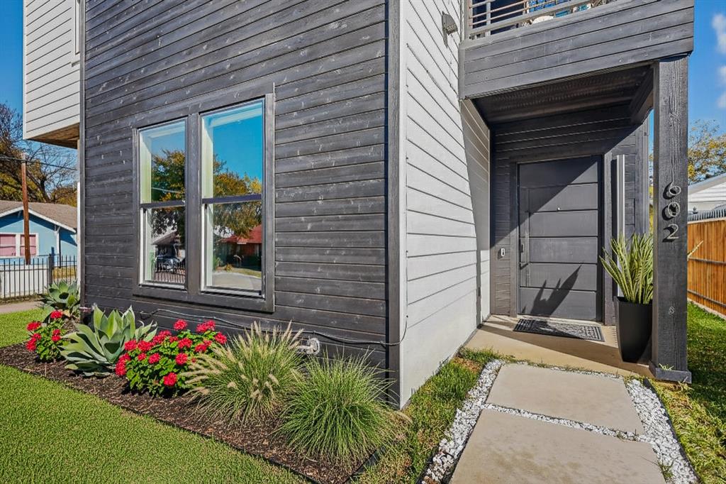 602 Martinique Avenue