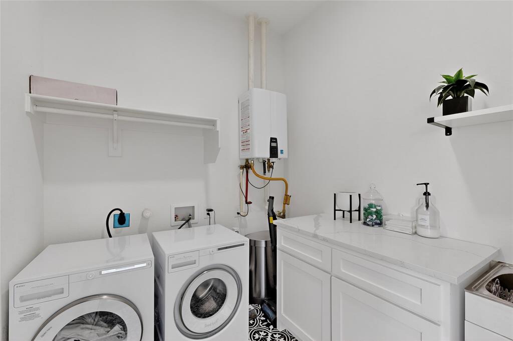 Mount Auburn - Residential