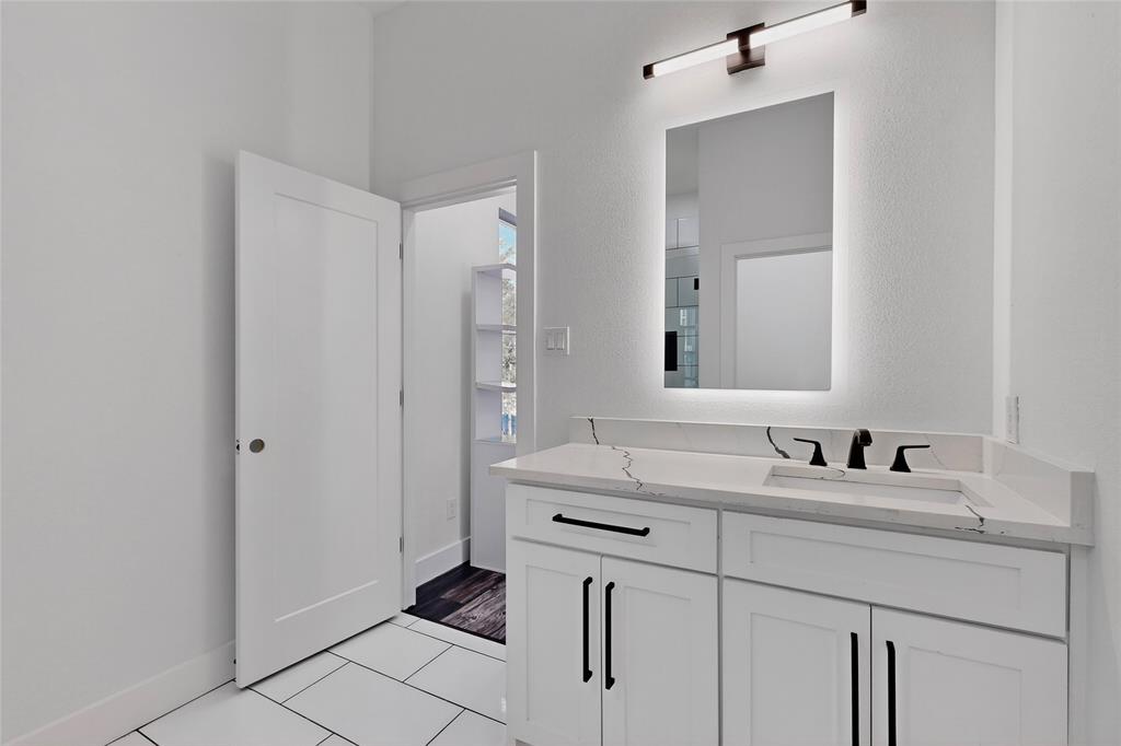 Mount Auburn - Residential