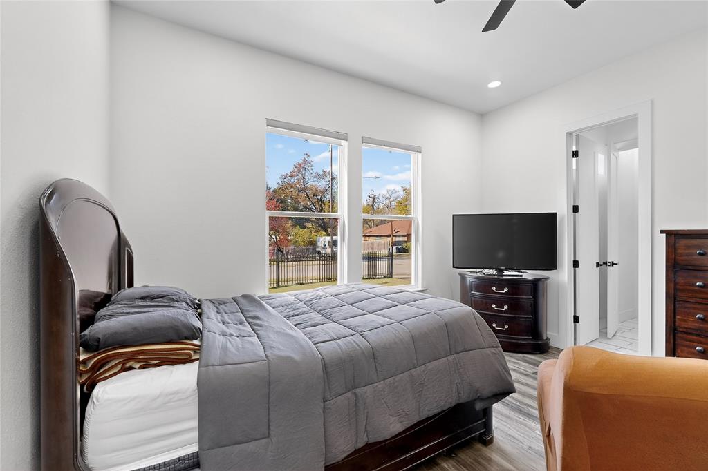 Mount Auburn - Residential