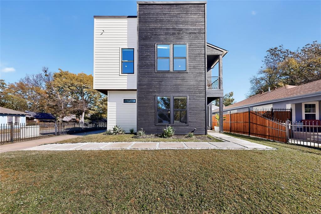 602 Martinique Avenue