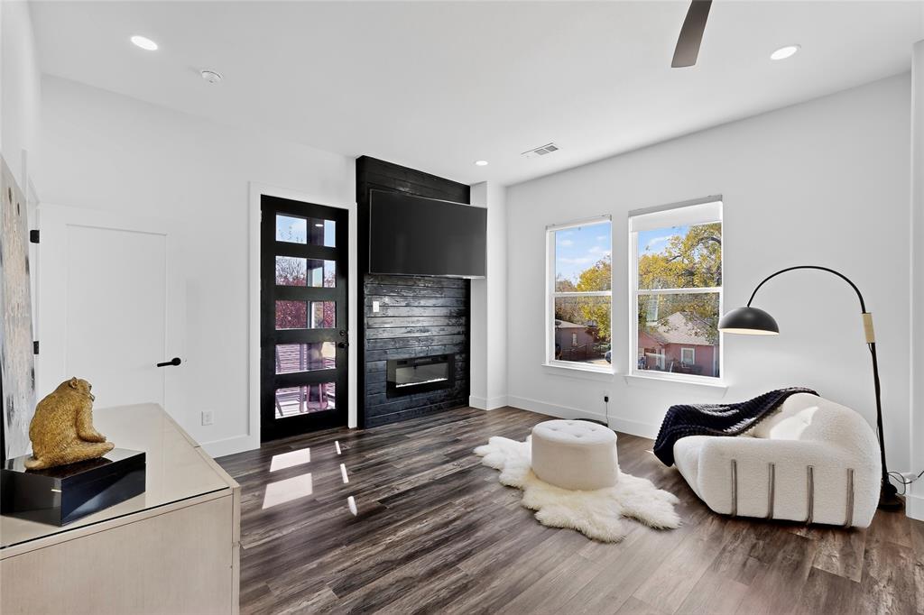 Mount Auburn - Residential