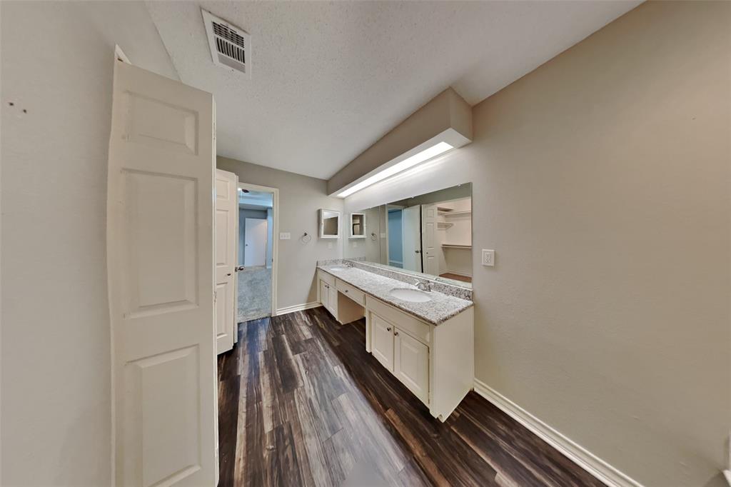 Mc Kamy Oaks Add - Residential Lease