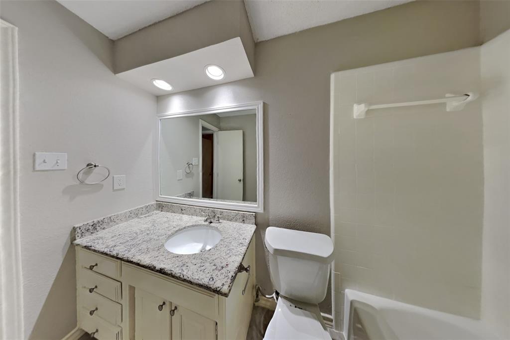 Mc Kamy Oaks Add - Residential Lease