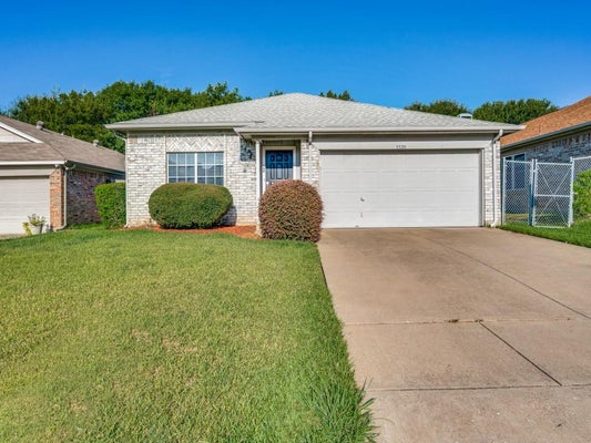 5520 CREEKRIDGE DR, ARLINGTON, TX 76018 - Image f026a7c97f4fbe86ef79de48095ca9c7/22420121