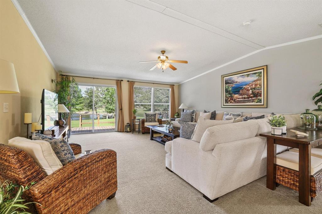 7406 Lakeview Drive