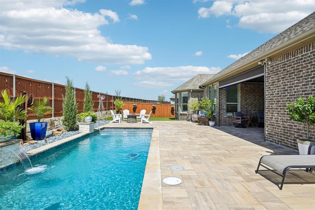 1517 Cedar Berry Drive