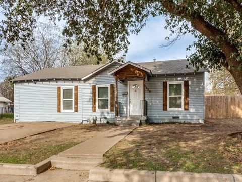 Photo of 4309 Patricia Street, Haltom City, TX 76117 (MLS # 21126149)