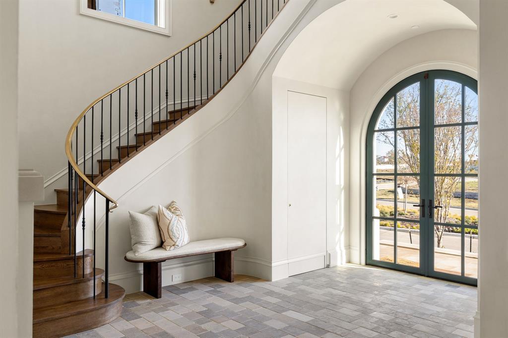 414 Watson Boulevard