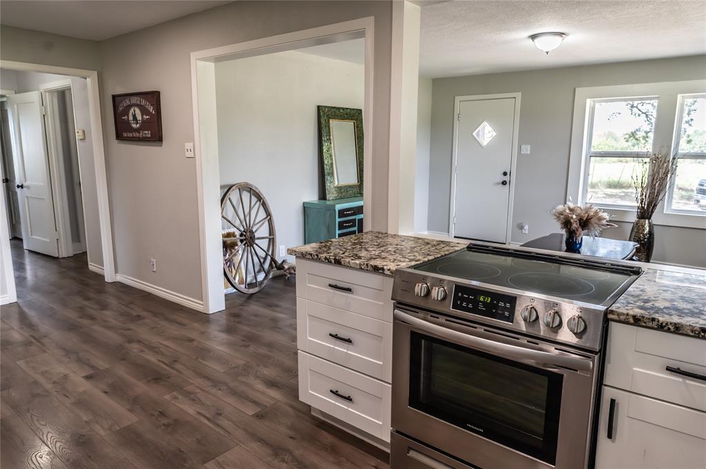1750 Highway 3381