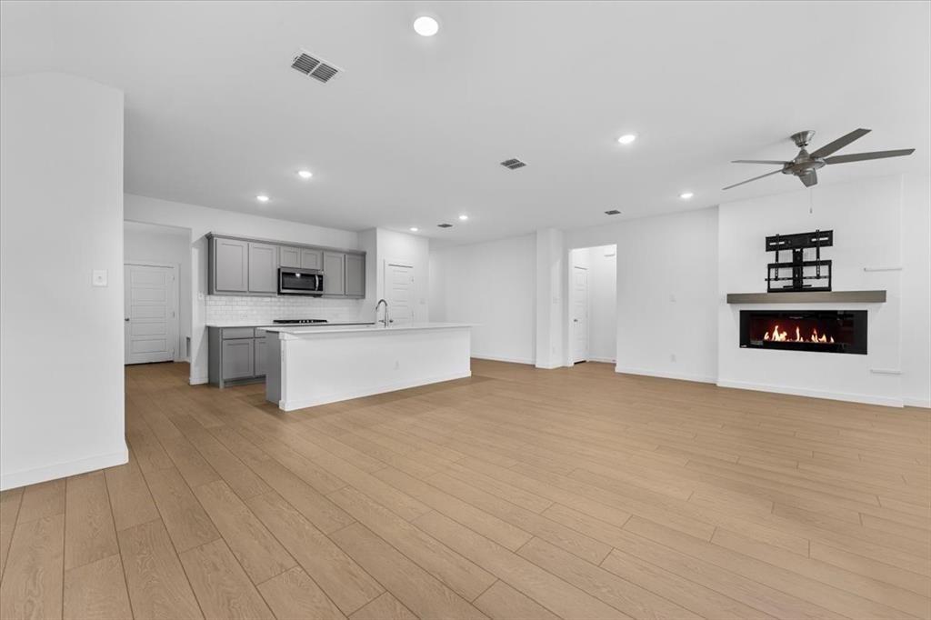 LAKEHAVEN PHASE 1 (GCN) - Residential Lease