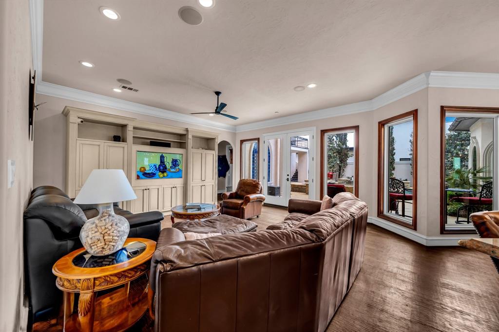 The Waters Edge - Residential