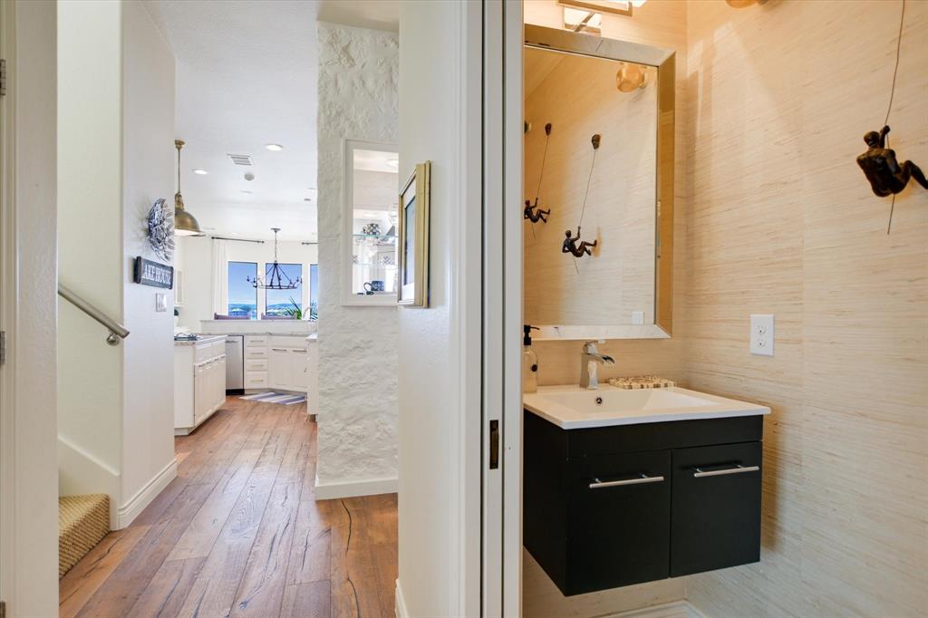 Horseshoe Bay Proper - Residential