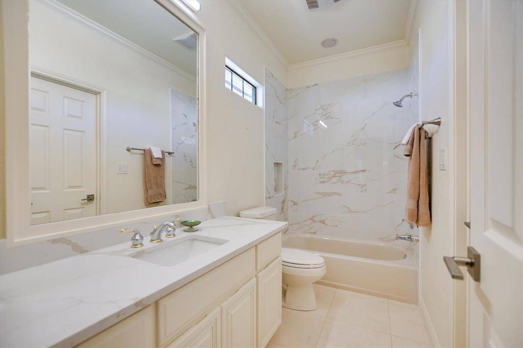 Horseshoe Bay Proper - Residential