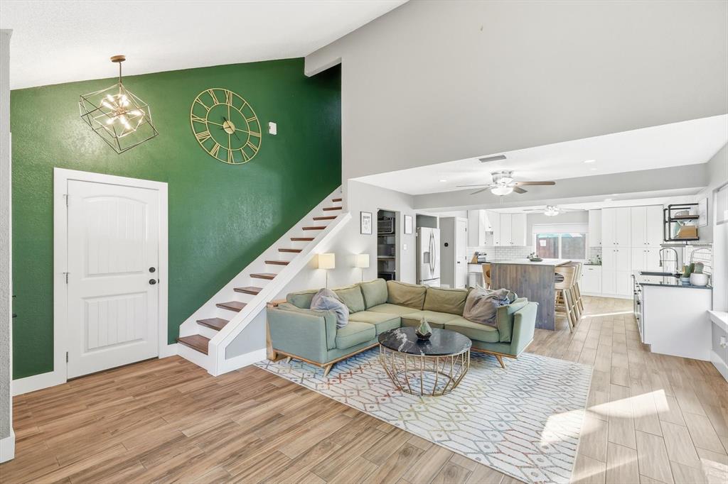 3036 Old Orchard Lane