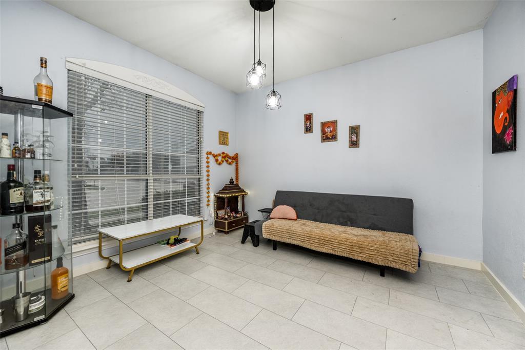 Lexington Glen - Residential