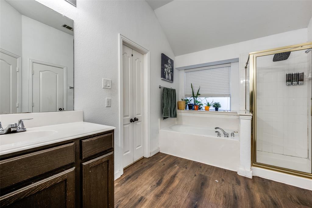 Lexington Glen - Residential