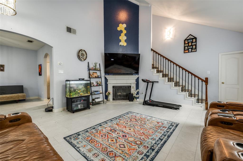 Lexington Glen - Residential