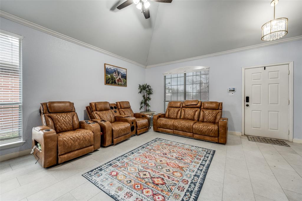 Lexington Glen - Residential