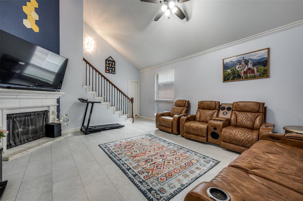 Lexington Glen - Residential