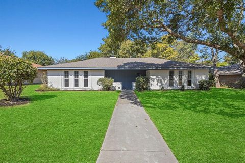 241 Wesley Drive DeSoto TX 75115