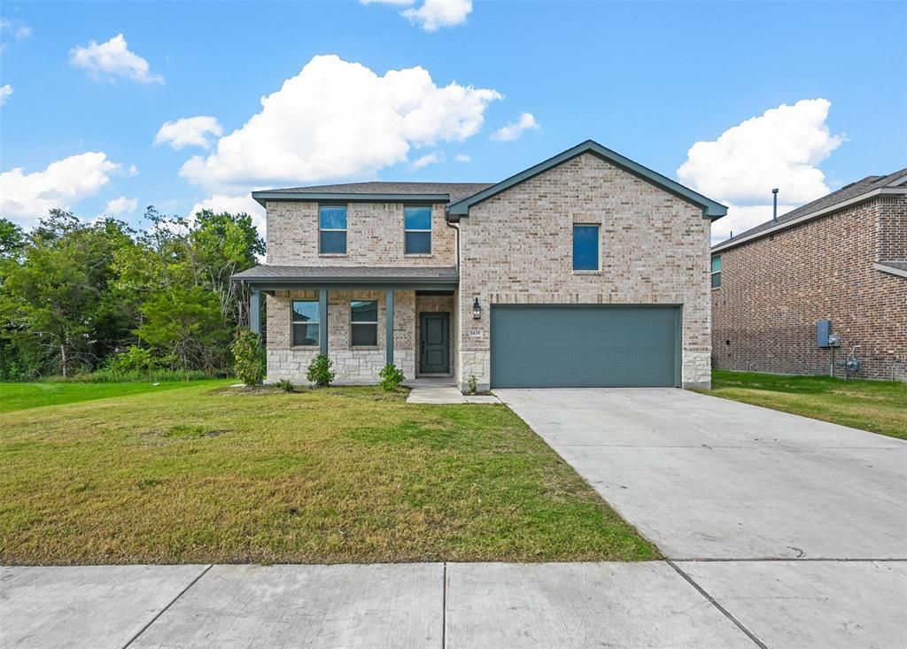 Photo of 1428 Victoria Street, Mesquite, TX 75181 (MLS # 21221261)