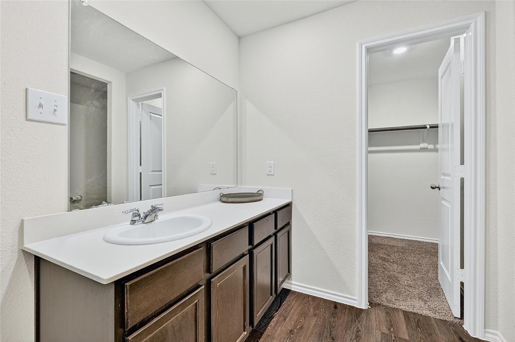 Three Oaks - Residential