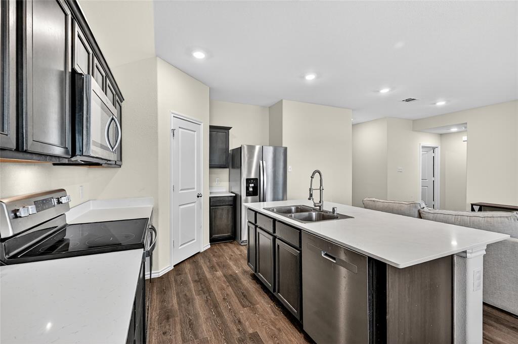 Three Oaks - Residential