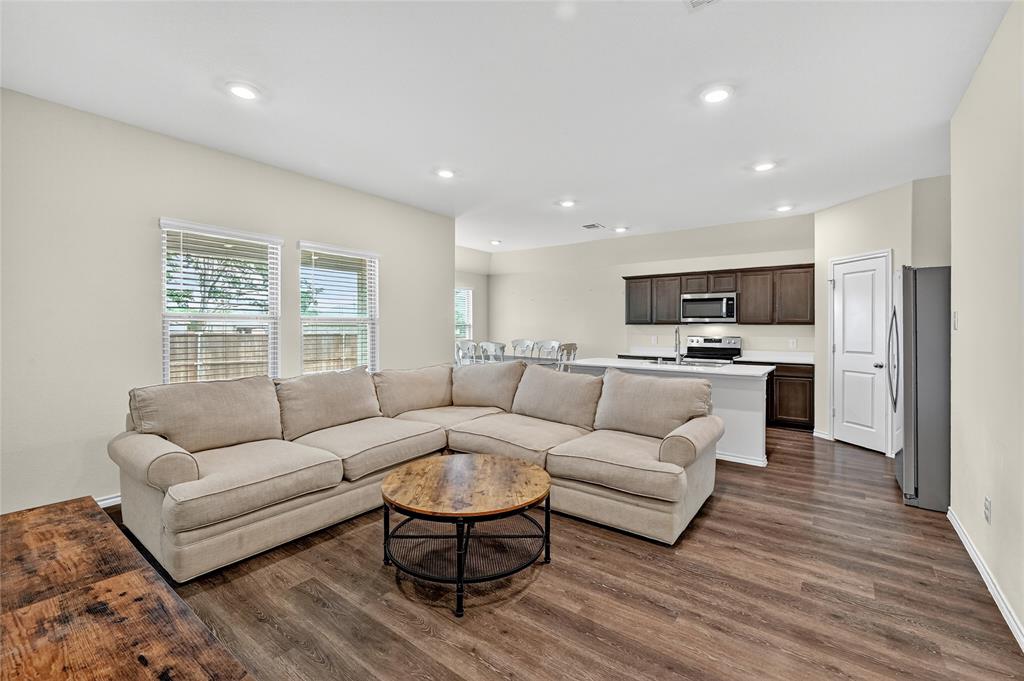 Three Oaks - Residential