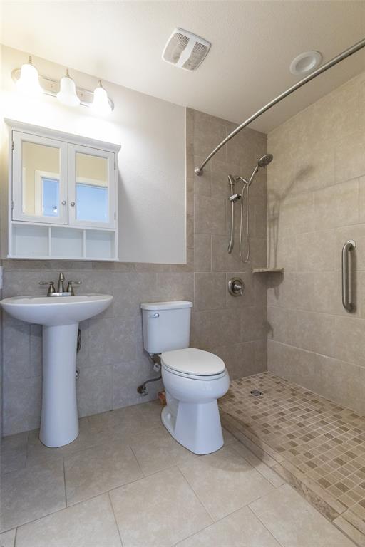 Chapman Anson - Residential