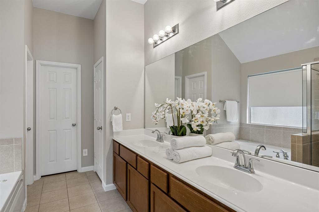 Light Pointe Place - Residential