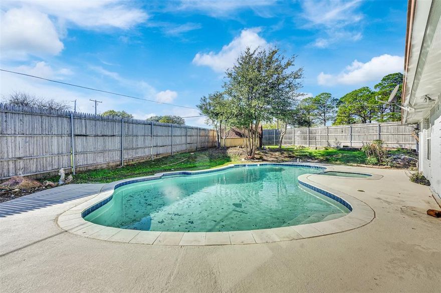 Stunning Fully Renovated Home in Arlington, TX!
Nestled in a quiet cul-de-sac, this beautifully updated home offers modern comfort and exceptional style. Step into the open-concept living room featuring vaulted ceilings that create a bright, airy atmosphere—perfect for everyday living and entertaining. The gorgeous chef’s kitchen shines with a dramatic waterfall island, brand-new stainless steel appliances, sleek new cabinetry, and a stylish tile backsplash.

Enjoy new flooring, fresh paint throughout, and updated finishes that deliver a chic, contemporary feel in every room. The spacious primary suite includes a dedicated office space, ideal for working from home or creating a private retreat.

Relax or entertain in your private backyard oasis with a sparkling pool—perfect for Texas summers. Located just minutes from dining, shopping, and entertainment, with quick access to I-20, I-820, and 287, and close to Lake Arlington for outdoor recreation.

This move-in-ready home offers the perfect blend of convenience, comfort, and modern design—an exceptional opportunity for you and your family.