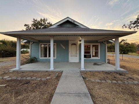 Photo of 3237 Dakota Trail, Lake Worth, TX 76135 (MLS # 21390292)