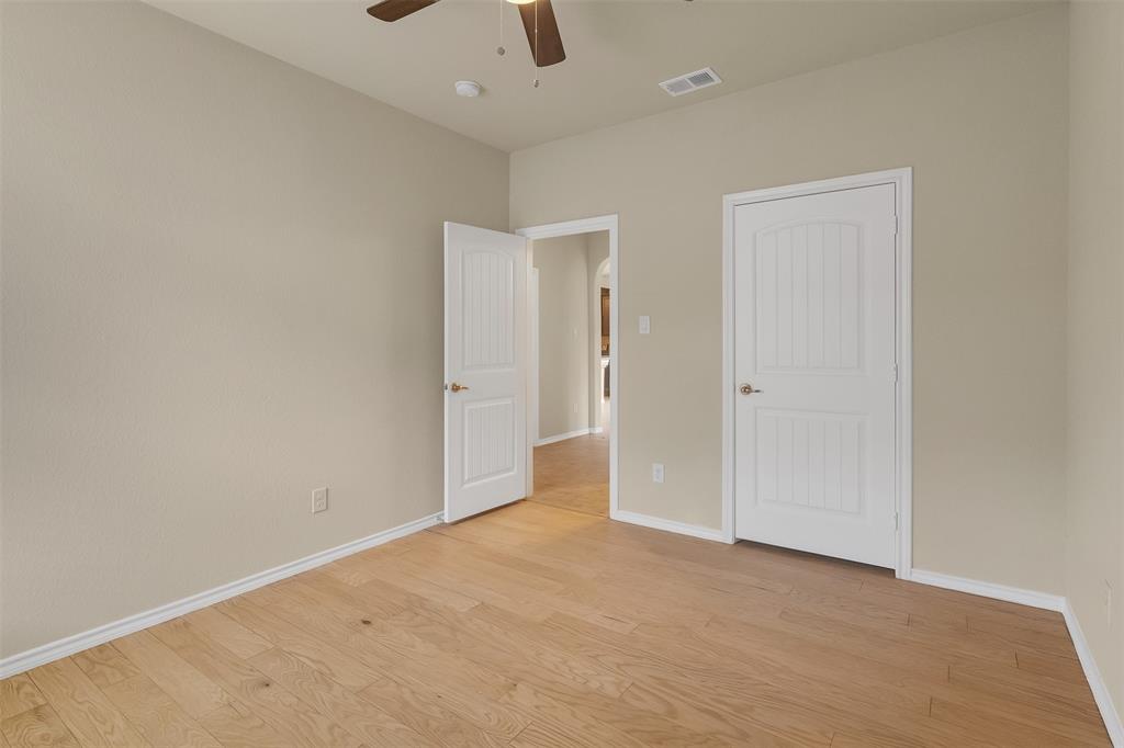 Prairie Oaks Estates - Residential Lease