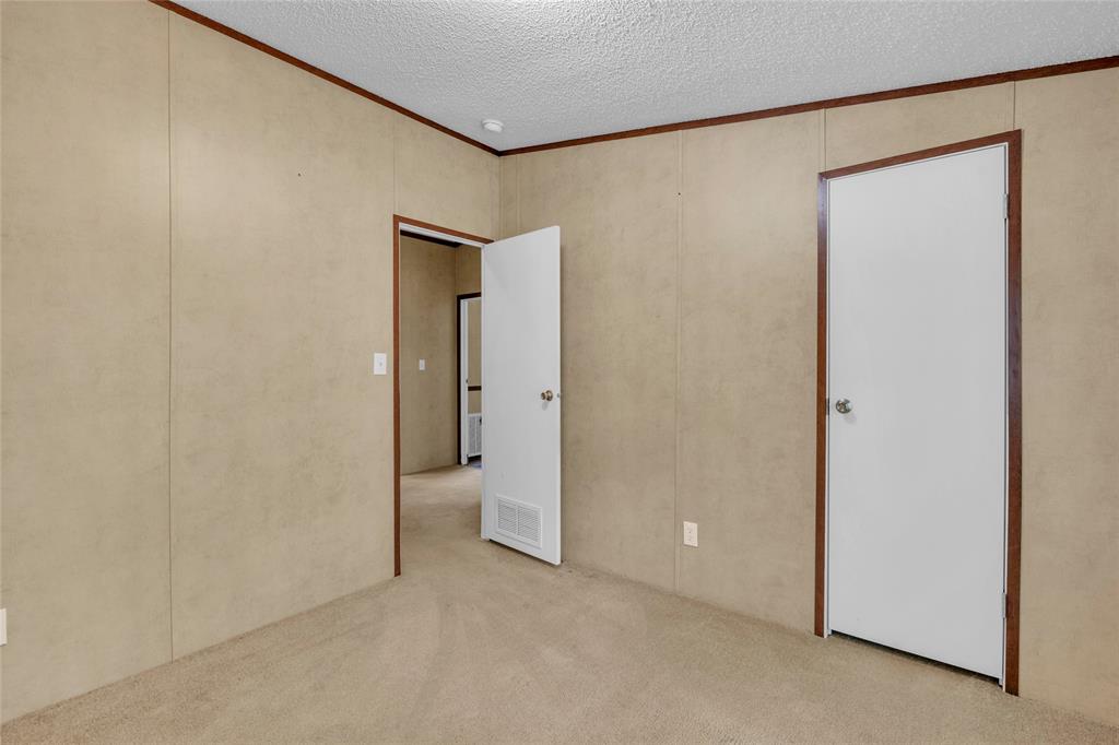 Tomas De La Vega - Residential