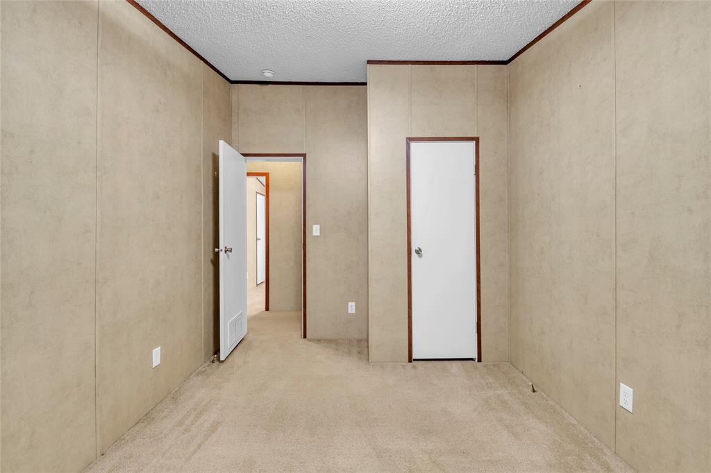 Tomas De La Vega - Residential