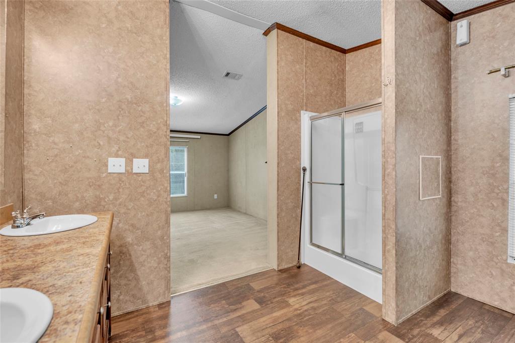 Tomas De La Vega - Residential