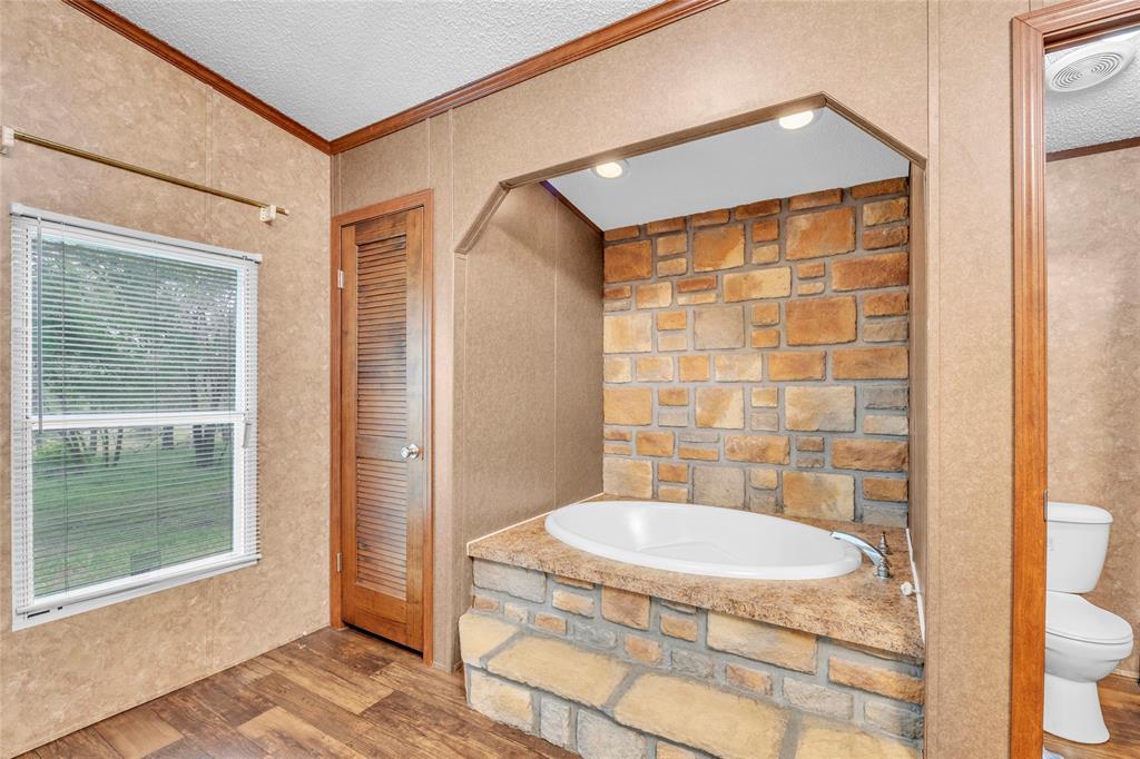 Tomas De La Vega - Residential